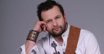 Paweł Gołecki z zespołem