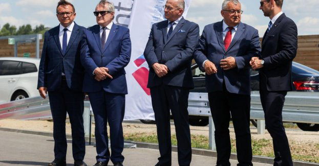 Otwarto drugi odcinek S14; Łódź pierwszym w kraju miastem z pełnym ringiem autostradowym