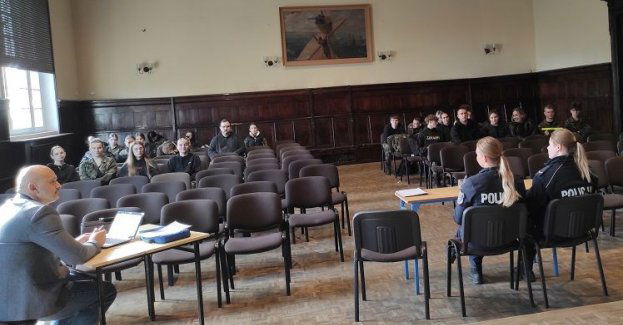 Policja jako stabilny pracodawca