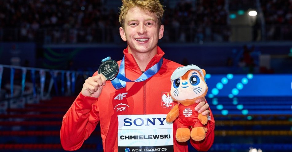 zdjęcie: Krzysztof Chmielewski znów na podium mistrzostw świata! Fantastyczny popis Polaka w Singapurze / fot. Rafał Oleksiewicz