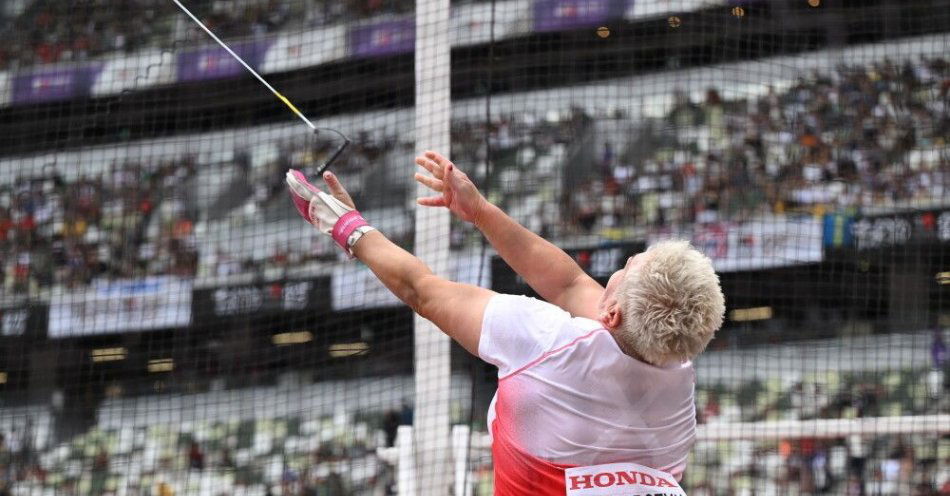zdjęcie: Drugi dzień lekkoatletycznych MŚ w Tokio - młociarka Włodarczyk i Kazimierska w biegu na 1500 m awansowały do finałów / fot. PAP