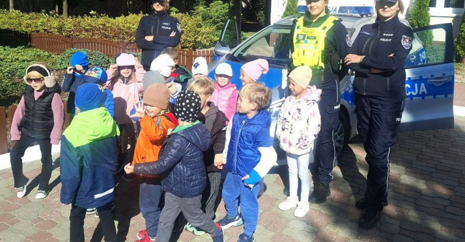 zdjęcie: Łęczna: policjanci kontrolują przewóz dzieci w akcji Bezpieczny Maluch / fot. KPP Łęczna