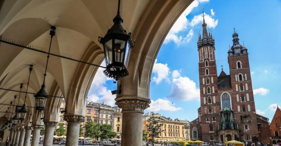 zdjęcie: Lokal w Sukiennicach czeka na najemcę, aukcja już dzisiaj / fot. UM Kraków / Fot. Bogusław Świerzowski/krakow.pl