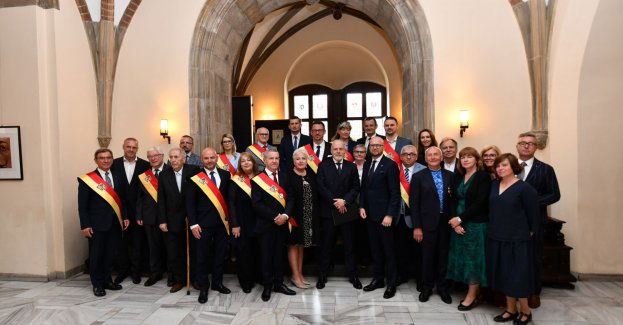 Uroczysta Sesja Rady Miejskiej Wrocławia. Marek Krajewski Honorowym Obywatelem Wrocławia