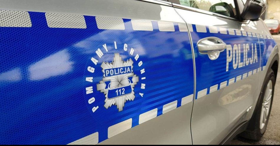 zdjęcie: Policja eskortowała samochód z chorym do szpitala / fot. KMP w Przemyślu