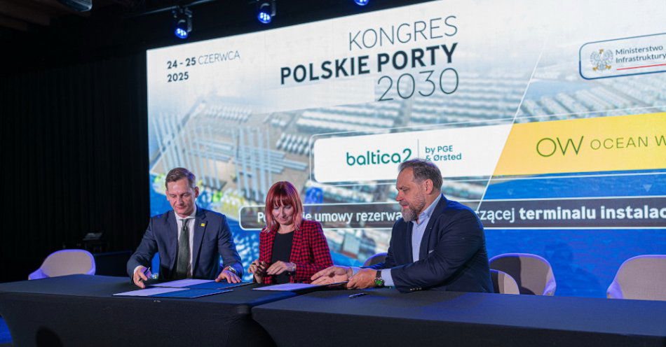 zdjęcie: PGE i Ørsted udostępnią terminal instalacyjny T5 w Gdańsku dla projektu Ocean Winds / fot. PGE Baltica