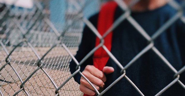 Okradli dziadka kolegi. Łupem nastolatków padło 90 000 złotych!