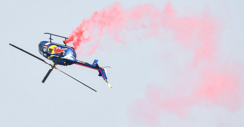 zdjęcie: Trwają Międzynarodowe Pokazy lotnicze Air Show / fot. PAP