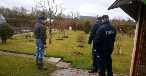 Dzielnicowi kontrolują ogródki działkowe i ostrzegają właścicieli przed włamaniami