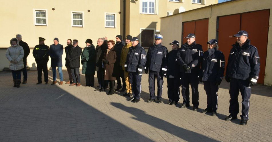 zdjęcie: Nowe pojazdy służbowe / fot. KPP Ostrzeszów