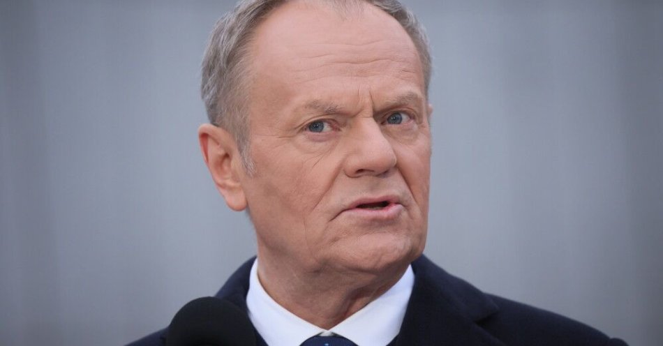 zdjęcie: Premier: nie zgodzę się na udział Polski w wojnie na Bliskim Wschodzie / Warszawa, 14.02.2026. Premier Donald Tusk przemawia na uroczystym Apelu Pamięci przed Pomnikiem Polskiego Państwa Podziemnego i Armii Krajowej w Warszawie, 14 bm. Trwają obchody Narodowego Dnia Pamięci Żołnierzy Armii Krajowej pn. „Defilada Szacunku”. (amb) PAP/Leszek Szymański