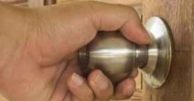 Zamykaj na klucz drzwi mieszkania i domu