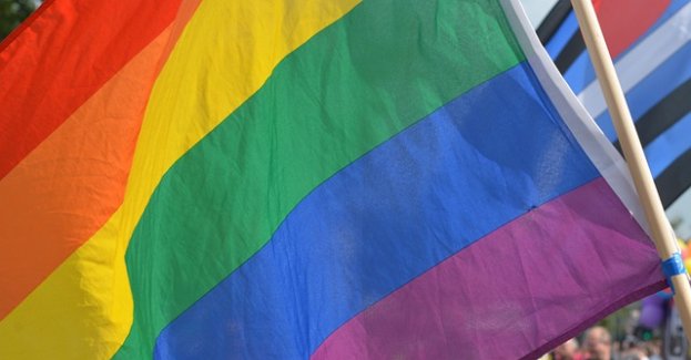 Aktywista LGBT odpowie za znieważanie polskich żołnierzy i strażników granicznych