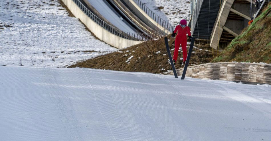 zdjęcie: Kamil Stoch wrócił do treningów na skoczni / v20299034