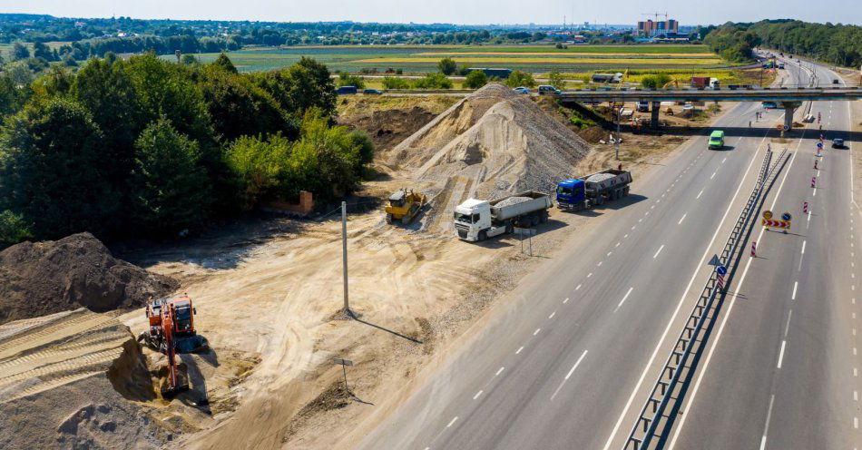 zdjęcie: Ponad 108 mln zł dofinansowania budowy połączenia węzła A4 Bochnia z dk94 / v61038655