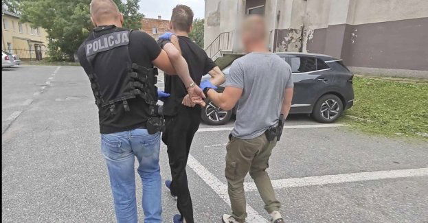 Pasłęk: Ponad kilogram amfetaminy w mieszkaniu 40-latka