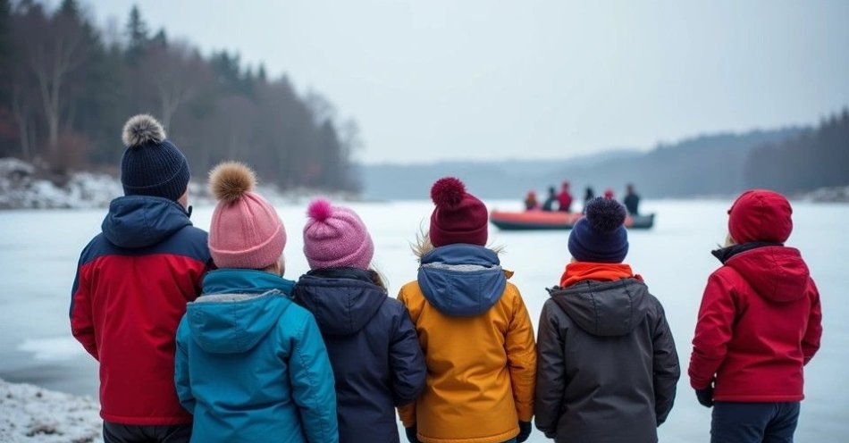zdjęcie: Pokazy ratowników nad Zalewem Lubianka uczą bezpiecznych ferii / TM/ przykładowa ilustracja