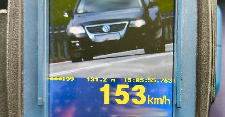 zdjęcie: Pierwsze zatrzymania praw jazdy za nadmierną prędkość poza zabudową / fot. KPP Sokółka