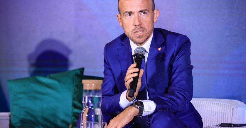 zdjęcie: Budka: musimy pogodzić cele klimatyczne z przetrwaniem europejskiego przemysłu / Katowice, 01.10.2024. Europoseł Borys Budka podczas konferencji klimatycznej PRECOP 2025 w Międzynarodowym Centrum Kongresowym w Katowicach, 1 bm. Wydarzenie poprzedziło szczyt klimatyczny ONZ COP30 w Belem w Brazylii. (ad) PAP/Jarek Praszkiewicz