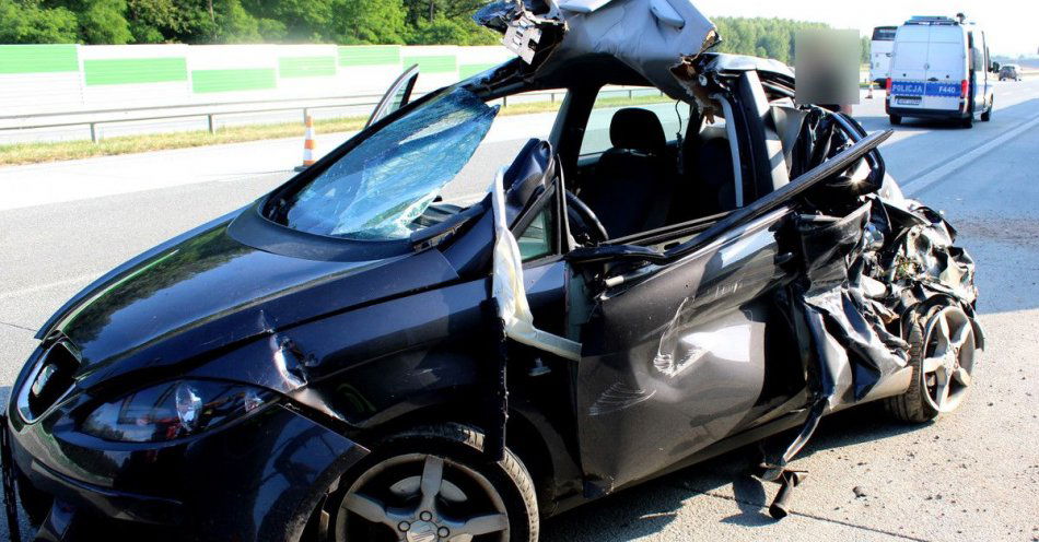 zdjęcie: Śmiertelny wypadek na A1 / fot. KMP w Piotrkowie Trybunalskim