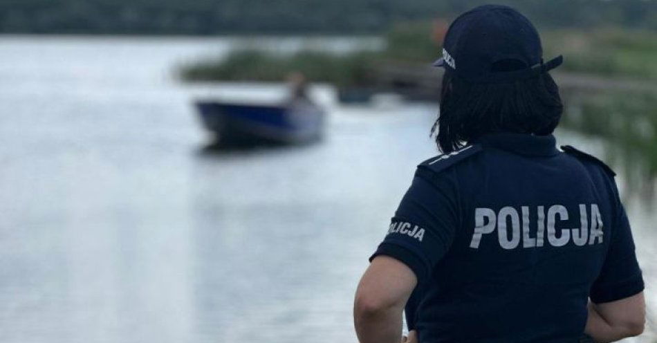 zdjęcie: Wypoczynek nad wodą? Najważniejsze jest bezpieczeństwo! / fot. KPP w Opocznie