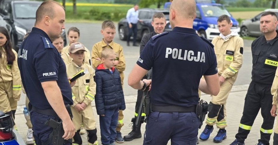zdjęcie: Razem tworzymy bezpieczeństwo - bo gdzie spotykają się ludzie z misją, dzieje się coś dobrego / fot. KPP w Ząbkowicach Śląskich