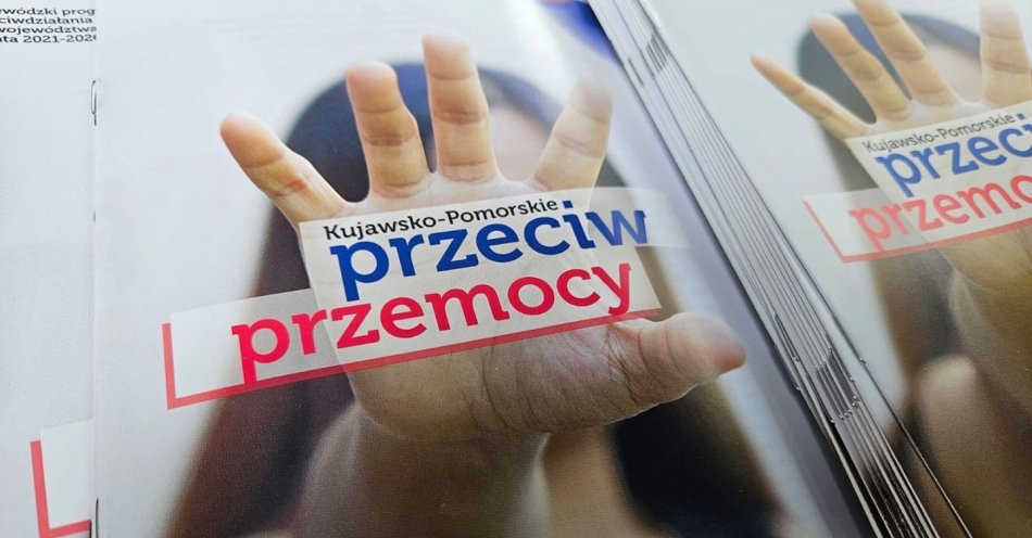 zdjęcie: Niebieska Linia niesie pomoc. Sprawdź czerwcowe dyżury / fot. nadesłane