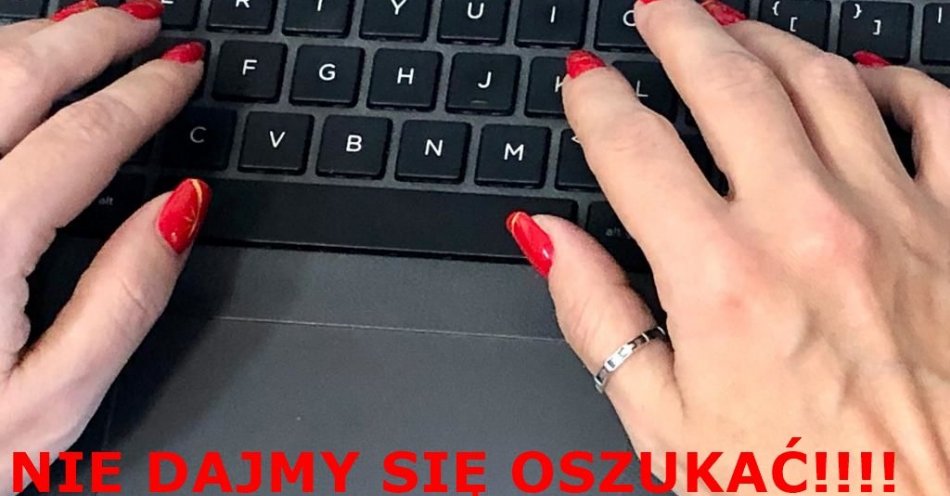 zdjęcie: Dzięki czujności pracownicy banku 66-latka nie straciła 1500 euro / fot. KMP Suwałki