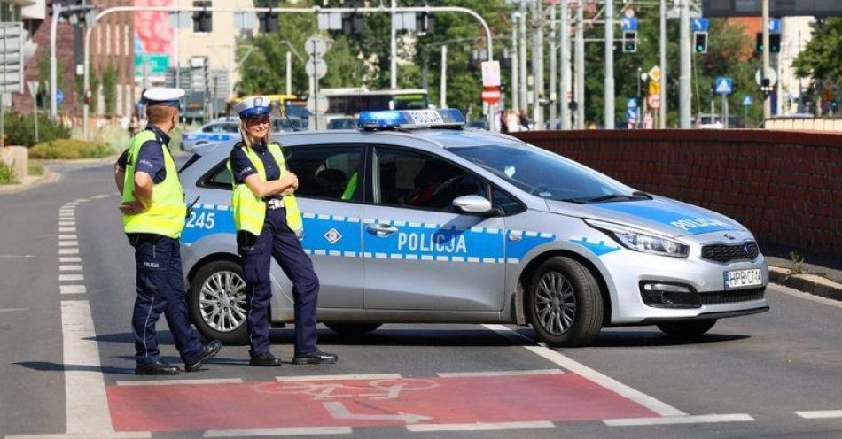 zdjęcie: Bezpiecznie podczas koncertu Dawida Podsiadło i innych imprez artystycznych we Wrocławiu / fot. KMP w Wrocławiu