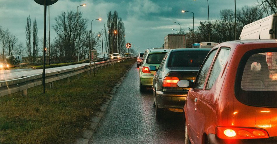 zdjęcie: Przed nami weekend i jeśli chcemy mieć z tych wolnych dni same dobre wspomnienia, musimy zadbać o bezpieczeństwo swoje i swoich najbliższych / pixabay/3738298