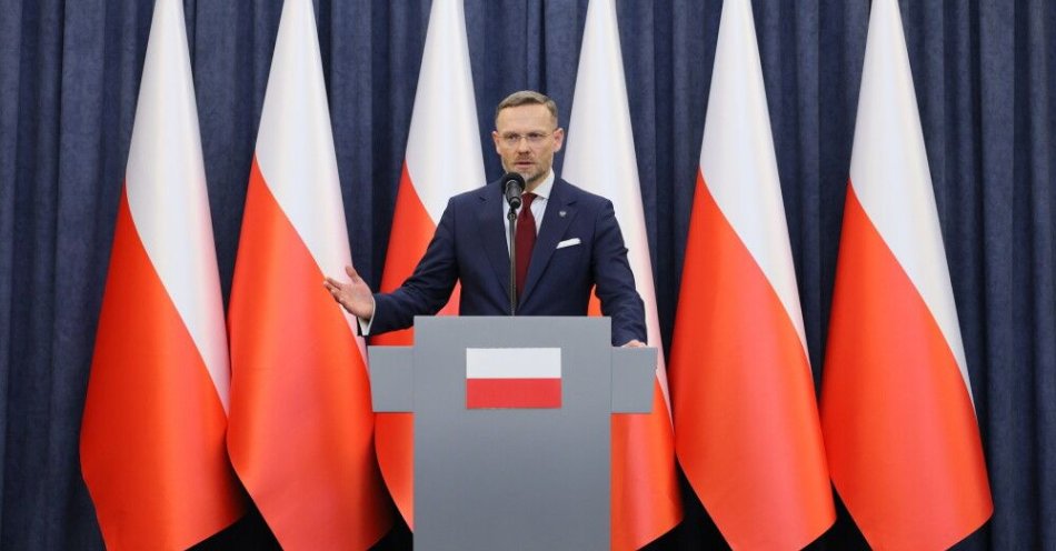 zdjęcie: Bogucki: ślubowanie czwórki sędziów TK na pewno nie odbędzie się w obecności prezydenta / Warszawa, 01.04.2026. Szef KPRP Zbigniew Bogucki na konferencji prasowej w Pałacu Prezydenckim w Warszawie, 1 bm. Zbigniew Bogucki poinformował o wszystkich szczegółach działań prezydenta Karola Nawrockiego wobec Trybunału Konstytucyjnego. Wcześniej do Pałacu Prezydenckiego zostało zaproszonych dwoje nowo wybranych przez Sejm sędziów TK. (sko) PAP/Paweł Supernak