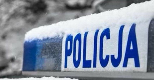 Policjanci uchronili mężczyznę przed wychłodzeniem