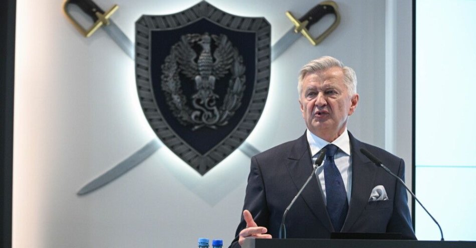 zdjęcie: Wiceszef MON: w Polsce trzeba przeprowadzić strategiczny przegląd bezpieczeństwa / Warszawa, 22.04.2026. Podsekretarz stanu w MON Stanisław Wziątek podczas otwarcia konferencji „Security Conference 2026. Bezpieczeństwo Europy Środkowo-Wschodniej i świata w świetle wojny Rosji z Ukrainą” w Akademii Sztuki Wojennej w Warszawie, 22 bm. (sko) PAP/Marcin Obara