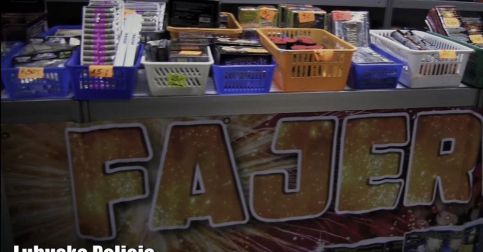 zdjęcie: Bezpieczny sylwester: jak używać fajerwerków rozsądnie / fot. KMP Gorzów Wielkopolski  #1