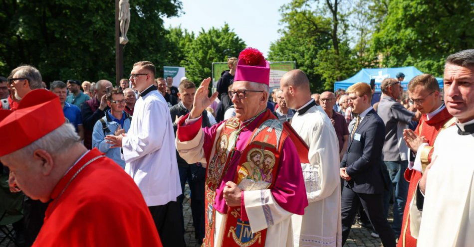 zdjęcie: Pokój jest właściwością wszystkich poziomów społecznej koegzystencji / fot. PAP