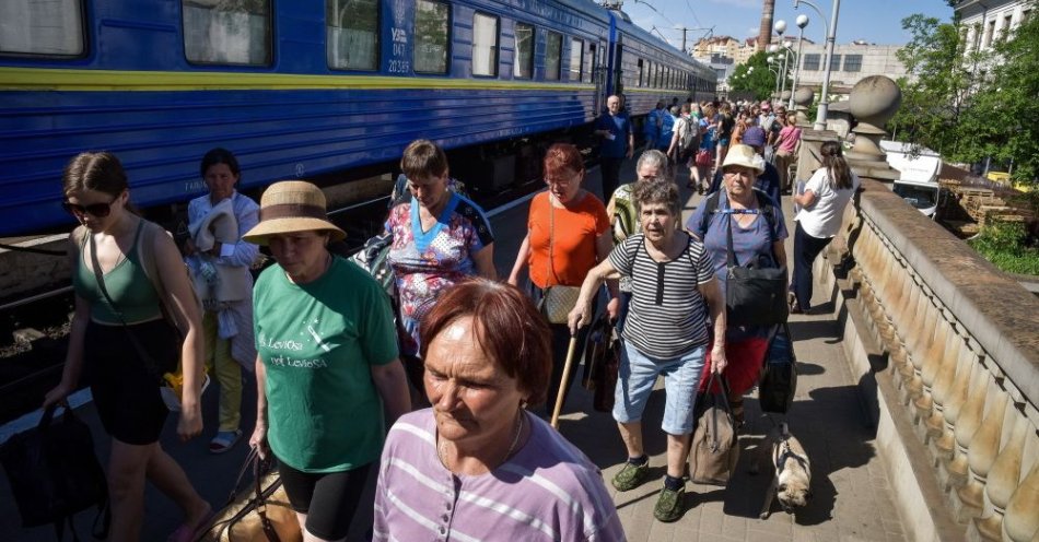zdjęcie: Z Ukrainy do Polski wjechało 5,759 mln osób, na Ukrainę wyjechało 3,912 mln / fot. PAP
