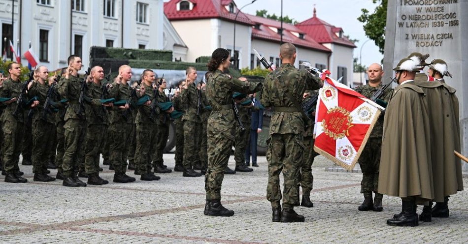 zdjęcie: Dzięki silnemu wojsku Polska jest bezpieczna / fot. PAP