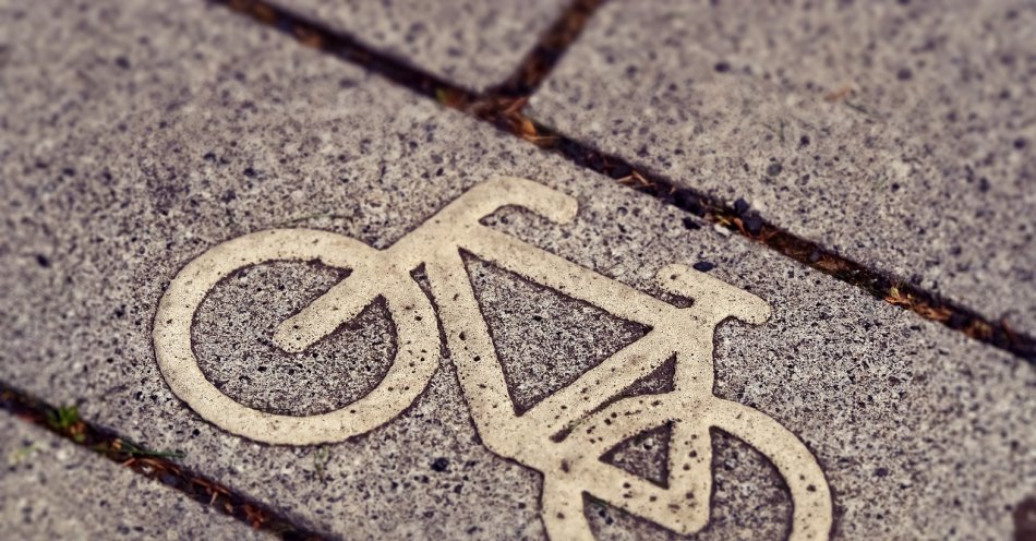 zdjęcie: Nowa ścieżka rowerowa na os. Kotuli w Rzeszowie / pixabay/3444914