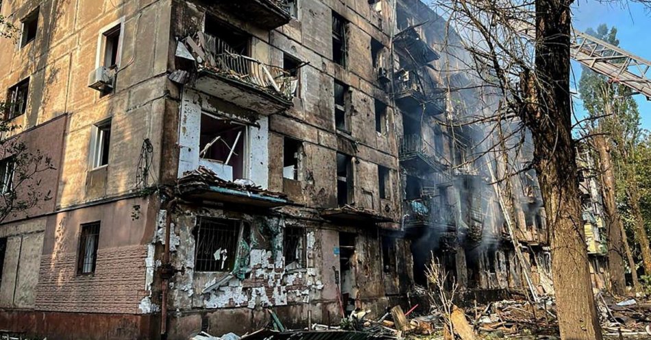 zdjęcie: Zakończyła się operacja ratunkowa w Krzywym Rogu, w rosyjskim ostrzale zginęło 11 osób / fot. PAP
