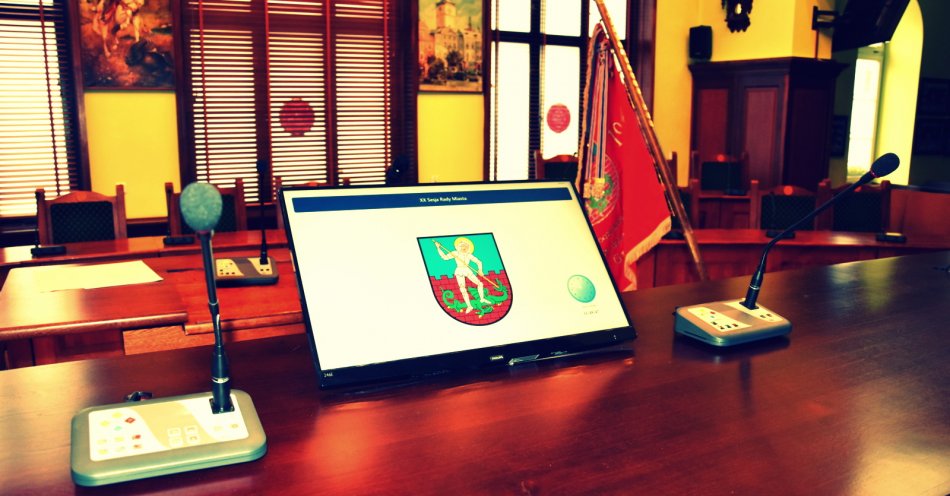 zdjęcie: Zapraszamy na czerwcową sesję Rady Miejskiej Dzierżoniowa / fot. nadesłane