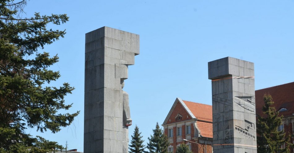 zdjęcie: Jest apel w obronie pomnika Dunikowskiego / fot. nadesłane