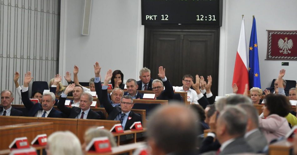 zdjęcie: Senat powołał komisję nadzwyczajną ds. zbadania wpływów rosyjskich / fot. PAP
