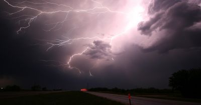 Ostrzeżenie przed burzami z gradem i upałem w całym regionie