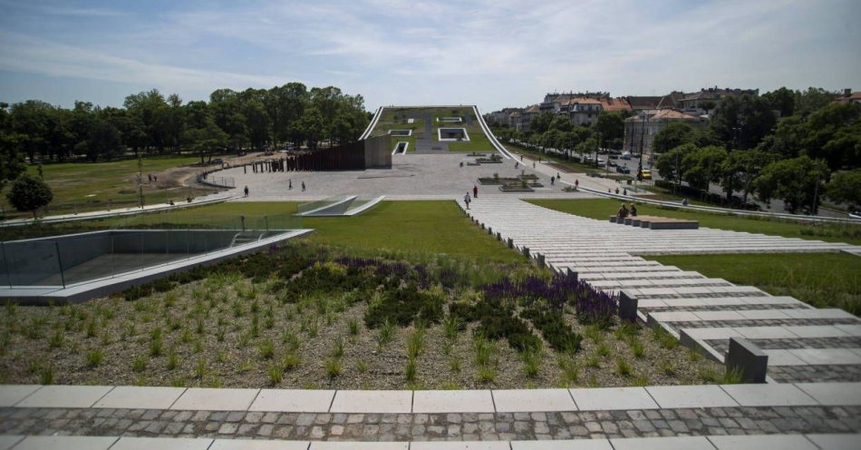 zdjęcie: Rekordowe 2 mln osób odwiedziło tego lata Park Miejski w Budapeszcie / fot. PAP