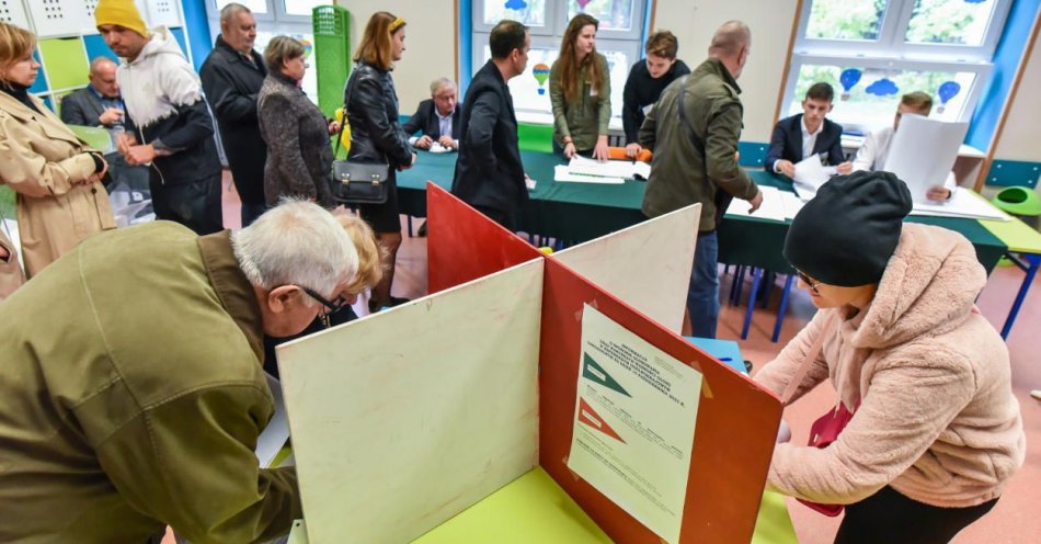 zdjęcie: Frekwencja w wyborach do Sejmu wyniosła 71,81 proc / fot. PAP