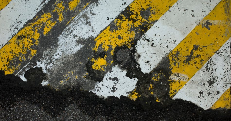 zdjęcie: Nie żyje pieszy potrącony na dk20 w Kaliskach Kościerskich / pexels/3286802