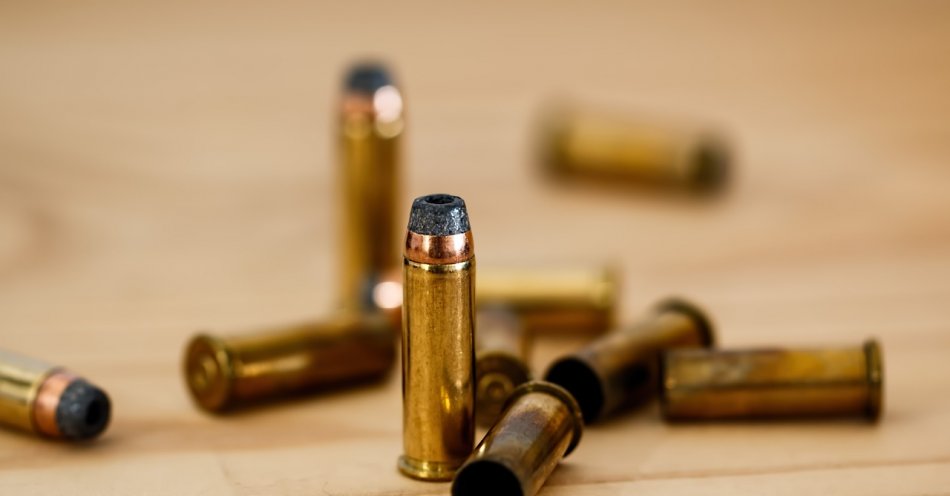 zdjęcie: Kanadyjczyk przewoził amunicję w pudełku z kremem / pixabay/408636
