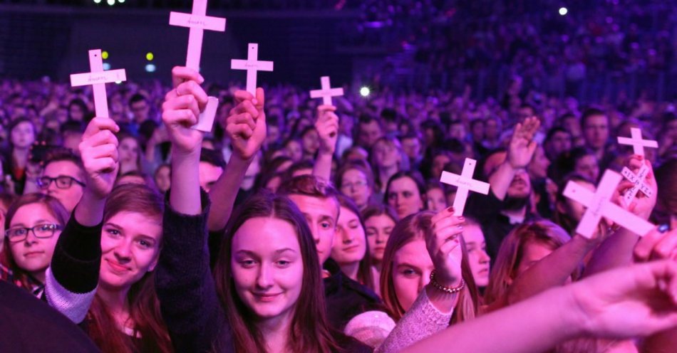 zdjęcie: Obchody 38. Światowych Dni Młodzieży w diecezjach w Polsce / fot. PAP