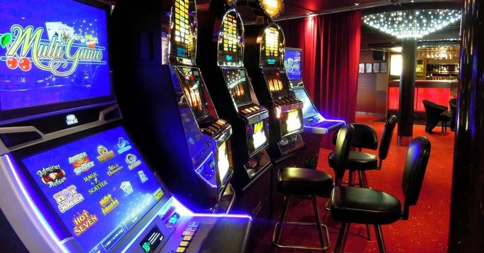 zdjęcie: KAS zlikwidowała 5 punktów z nielegalnymi automatami do gier hazardowych / pixabay/2336610