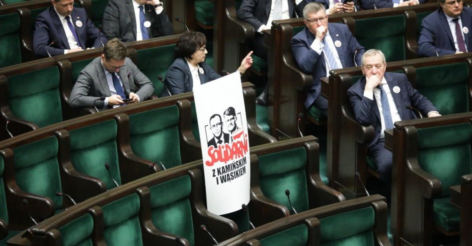 zdjęcie: Panowie Kamiński i Wąsik nie są posłami; mandatu pozbawił ich wyrok sądu, nie Sejmu / fot. PAP